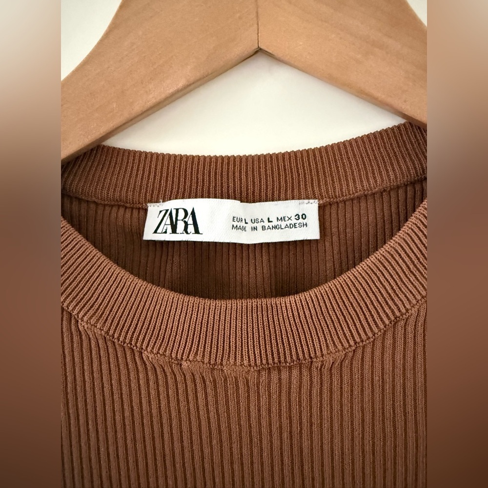 Zara Ribbed Knit Tank, size large. - Picture 5 of 6